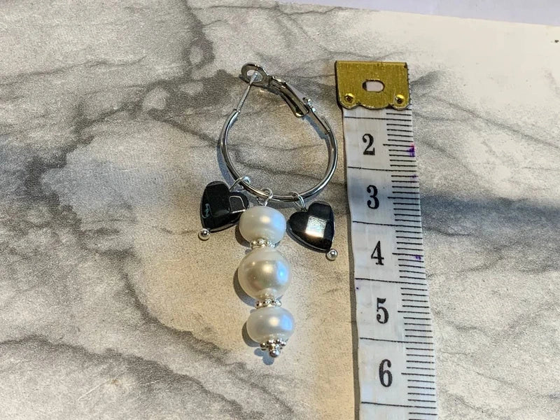 Orecchini pendenti in acciaio inossidabile, perle ed ematite naturale