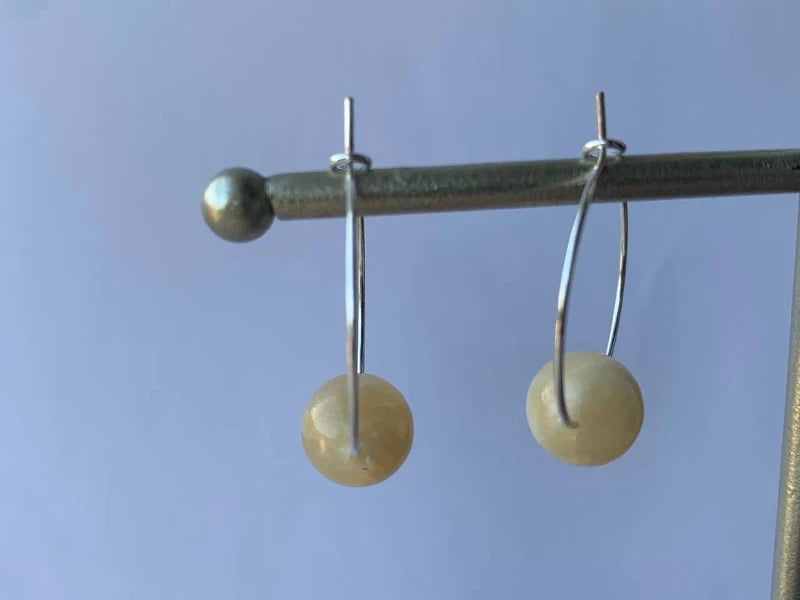 Orecchini a cerchio in acciaio inox con pietre naturali da 8 mm