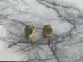 Orecchini pendenti artigianali in ottone oro con Pietra di Luna grigia cabochon 10mm