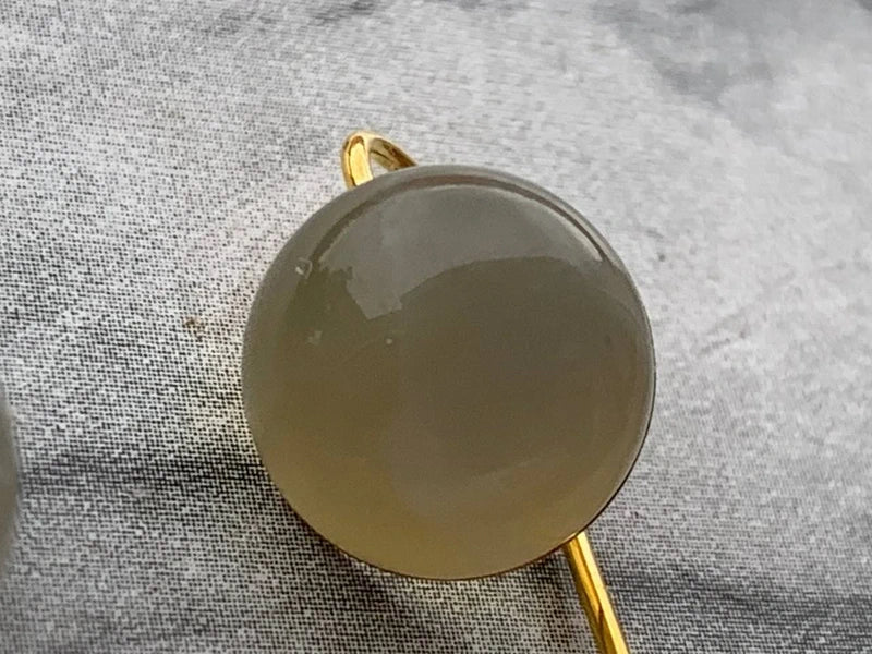 Orecchini pendenti artigianali in ottone oro con Pietra di Luna grigia cabochon 10mm
