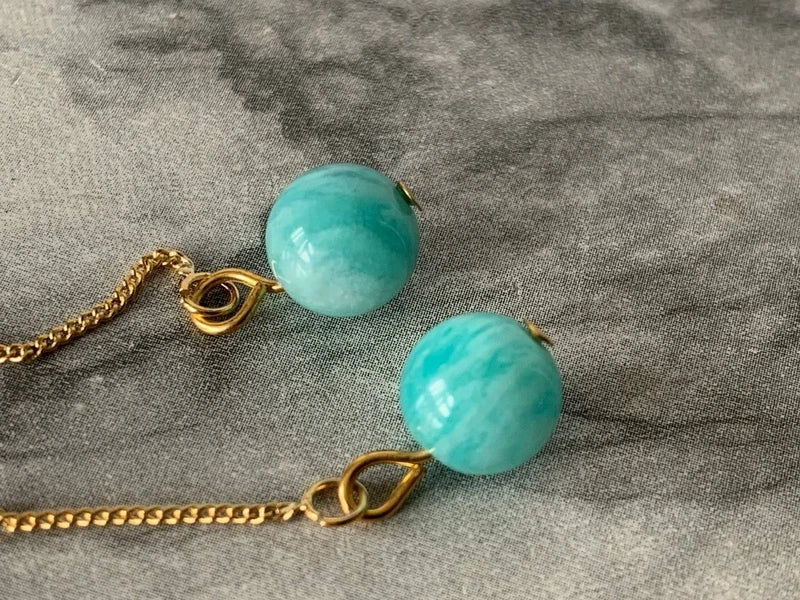 Orecchini pendenti lunghi con catena oro e amazzonite naturale 8mm