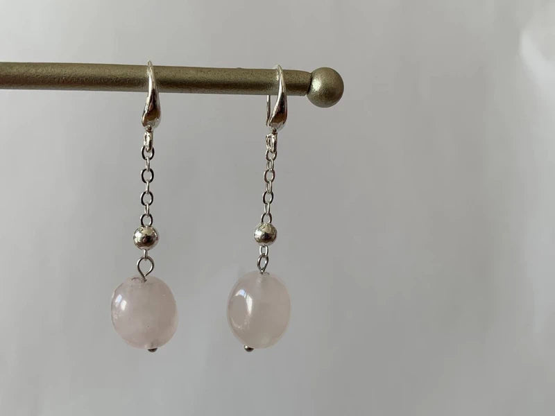 Orecchini artigianali in argento 925 con quarzo rosa naturale #amore #pietrenaturali