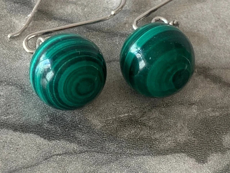 Orecchini pendenti Malachite 10mm in argento 925 | Galvanica argento antico