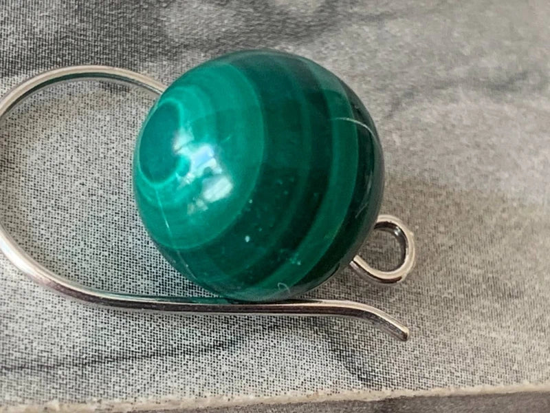 Orecchini pendenti Malachite 10mm in argento 925 | Galvanica argento antico