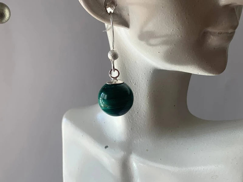 Orecchini Malachite 10mm pendenti in argento 925 | Eleganti e naturali