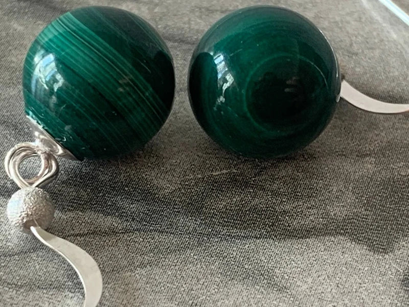 Orecchini Malachite 10mm pendenti in argento 925 | Eleganti e naturali