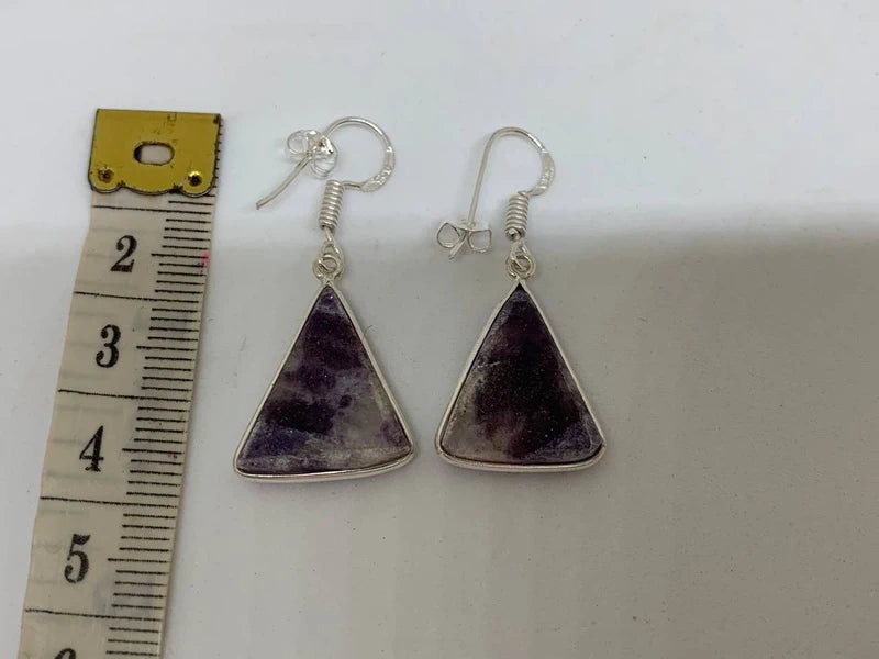 Orecchini placcati argento 925 con ametista Chevron grezza triangolare
