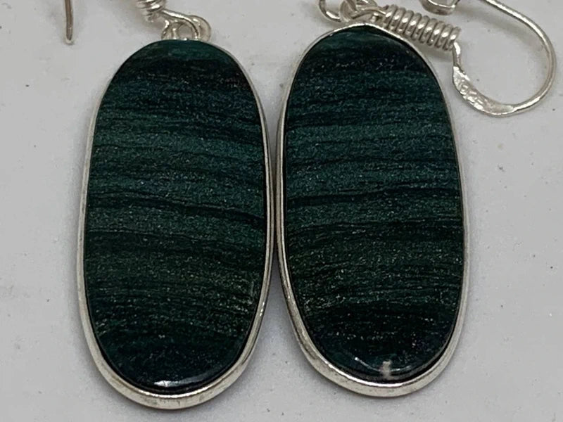 Orecchini artigianali in ottone placcato argento con Diaspro Verde naturale