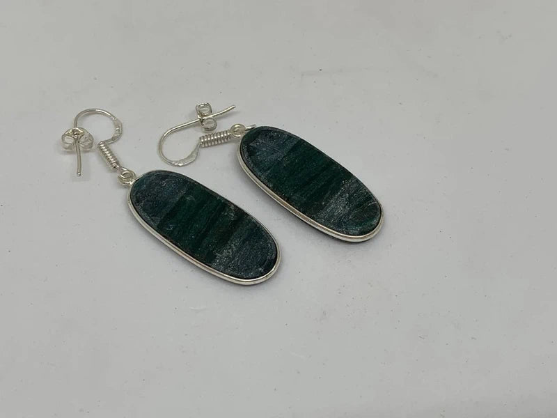 Orecchini artigianali in ottone placcato argento con Diaspro Verde naturale