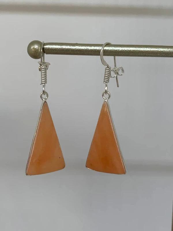 Orecchini artigianali in argento 925 placcato con diaspro arancione naturale, forma