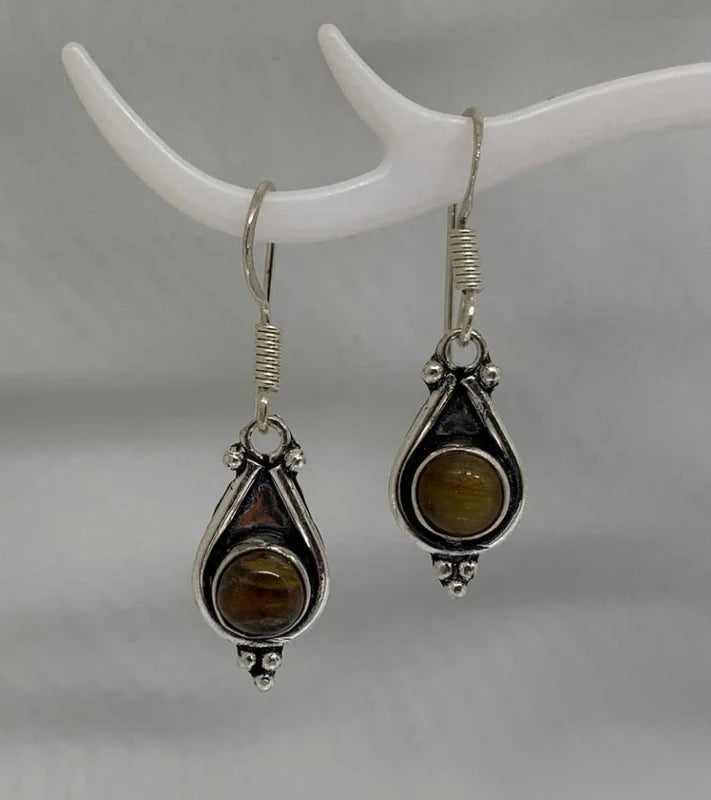 Orecchini artigianali con occhio di tigre naturale cabochon 8mm