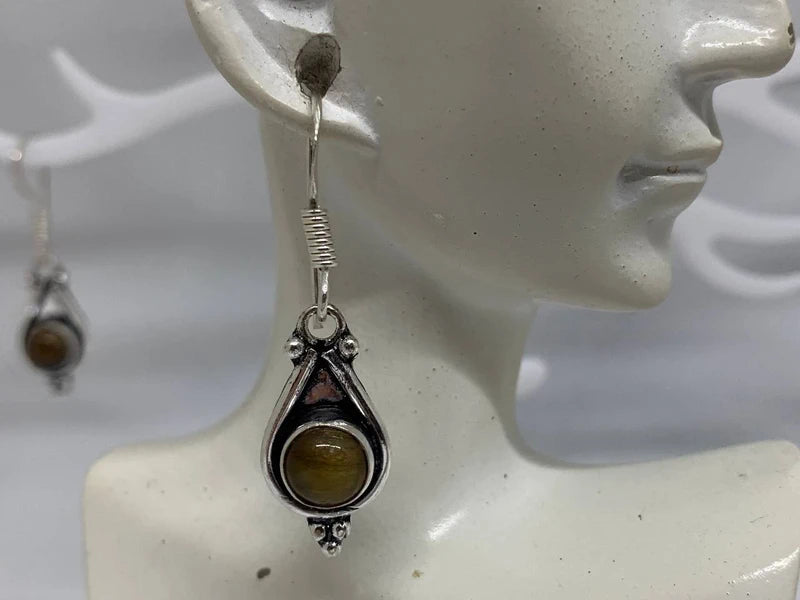 Orecchini artigianali con occhio di tigre naturale cabochon 8mm