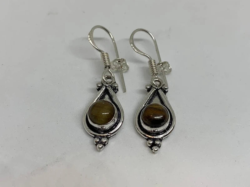 Orecchini artigianali con occhio di tigre naturale cabochon 8mm