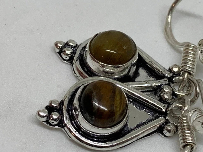 Orecchini artigianali con occhio di tigre naturale cabochon 8mm