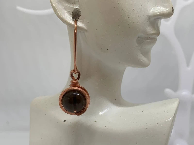 Orecchini artigianali in Quarzo Fumé 10 mm avvolti a mano in rame puro