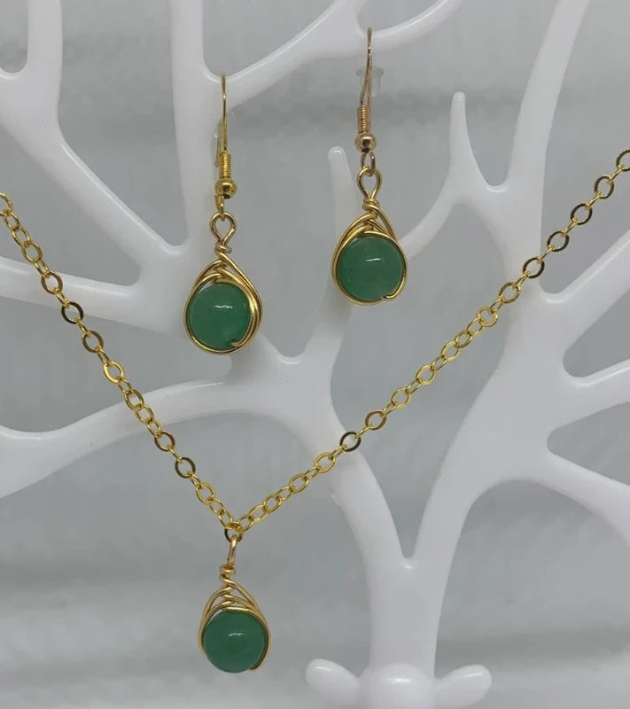 Set orecchini e collana Avventurina verde naturale • energia del cuore • rame dorato