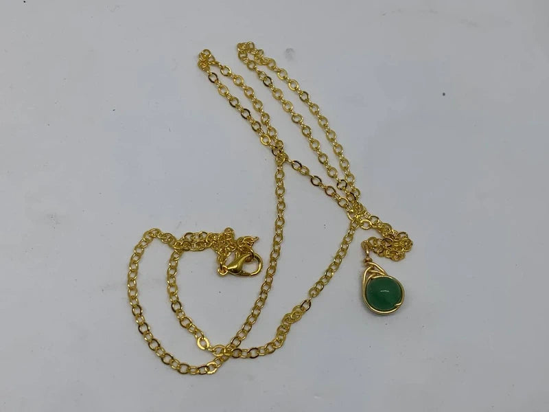 Set orecchini e collana Avventurina verde naturale • energia del cuore • rame dorato