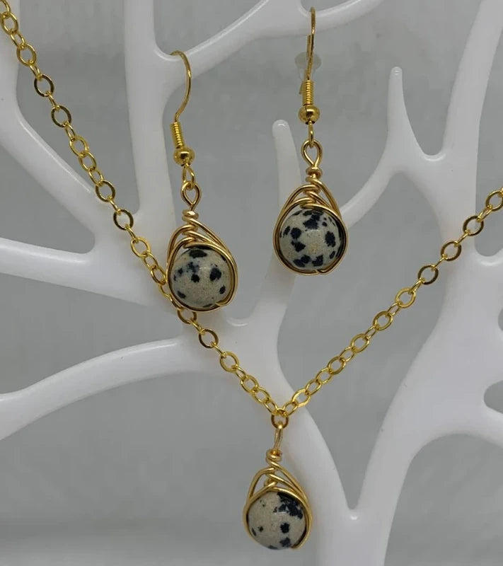 Set orecchini e collana Diaspro Dalmata naturale • gioiello energetico • rame dorato Ottime·Naturale