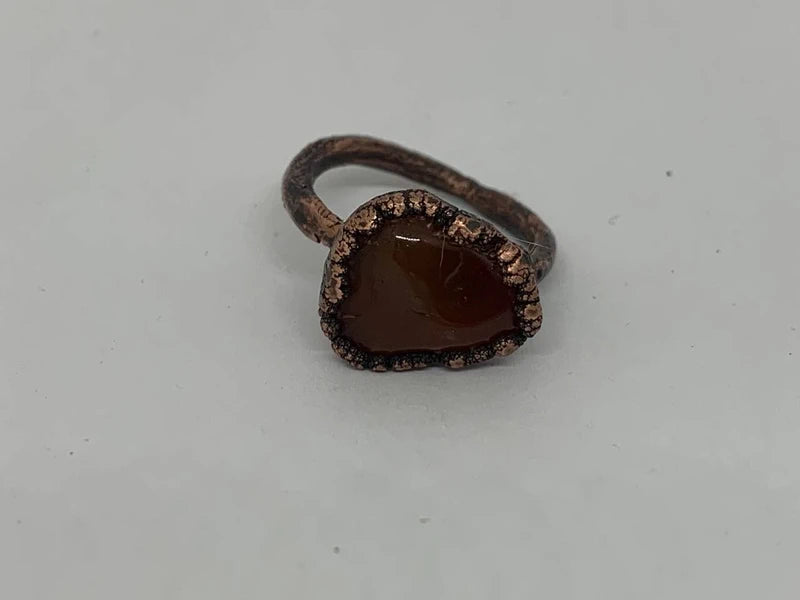 Anello elettroformato in rame puro con agata arancione – tg. 7 US (circa 14 IT)