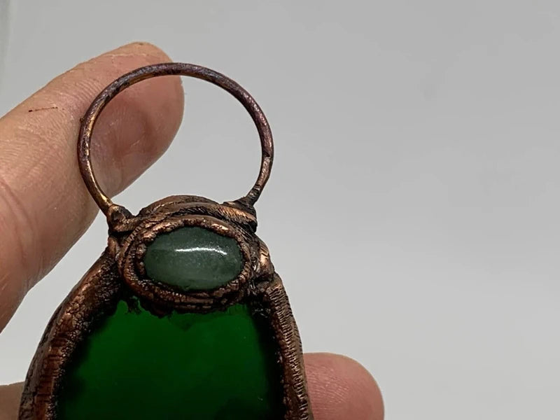 Ciondolo in rame elettroformato con Agata verde e Avventurina patina scura