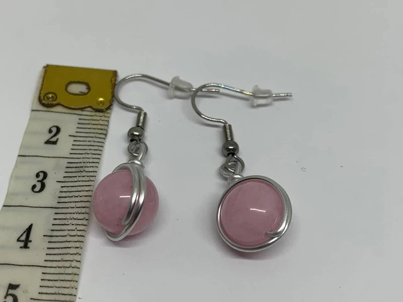 Orecchini pendenti con kunzite naturale 10 mm Descrizione: