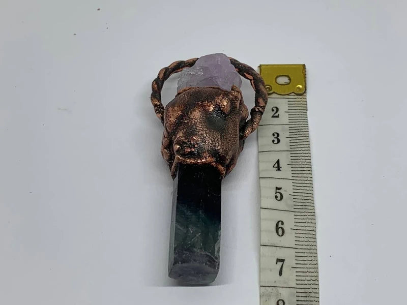 Ciondolo fluorite e ametista in rame elettroformato con patina scura