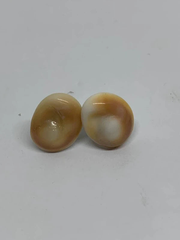 Orecchini a bottone in acciaio inox con Occhi di Santa Lucia natural