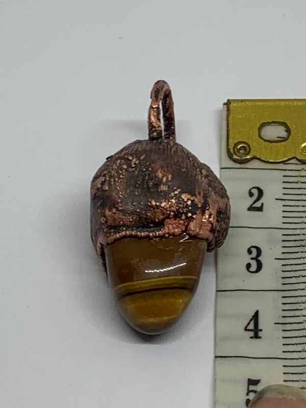 Ciondolo occhio di tigre naturale in rame elettroformato patina scura