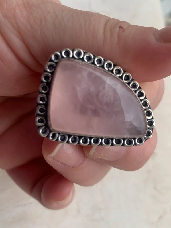 Anello artigianale con Quarzo Rosa naturale in ottone placcato argento 925 Tg. 15