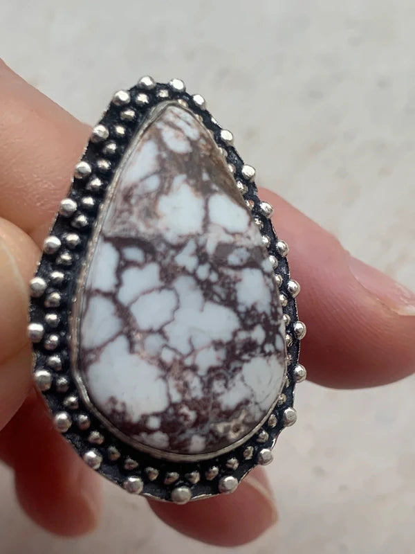 Anello artigianale con Diaspro naturale a goccia in ottone placcato argento 925 Tg. 22